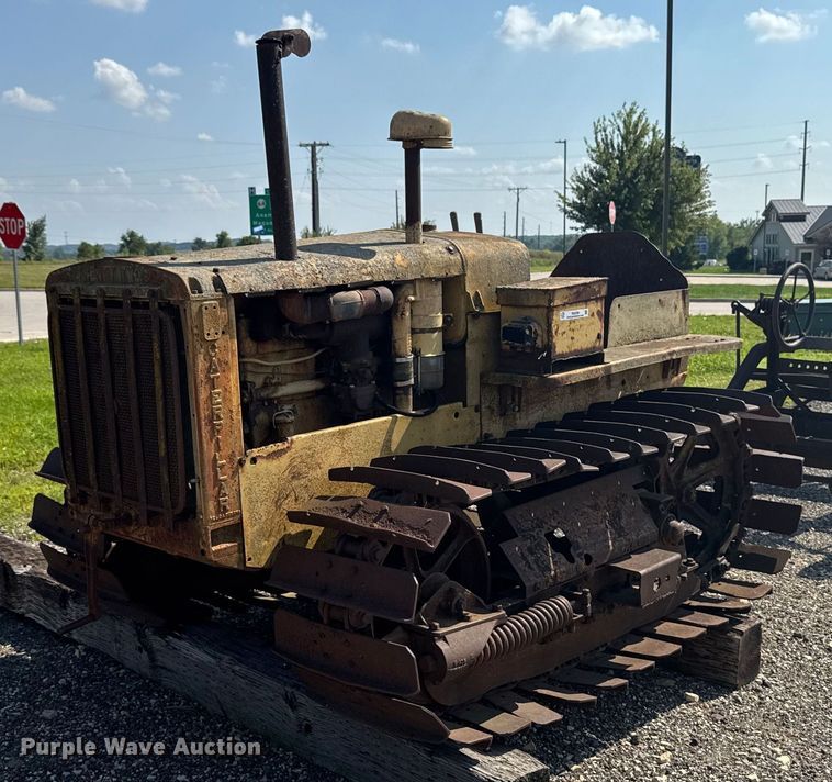 Caterpillar Twenty-Two dozer - EM2249
