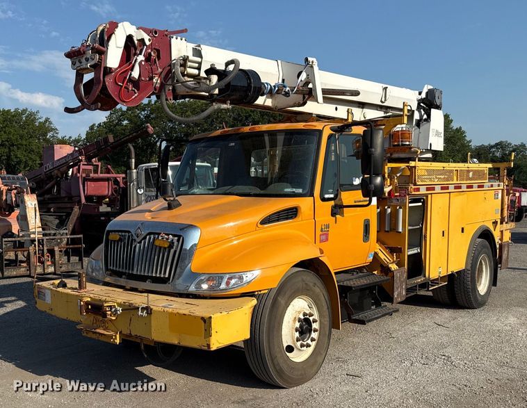 2007 International 4300 digger derrick truck - EN8251