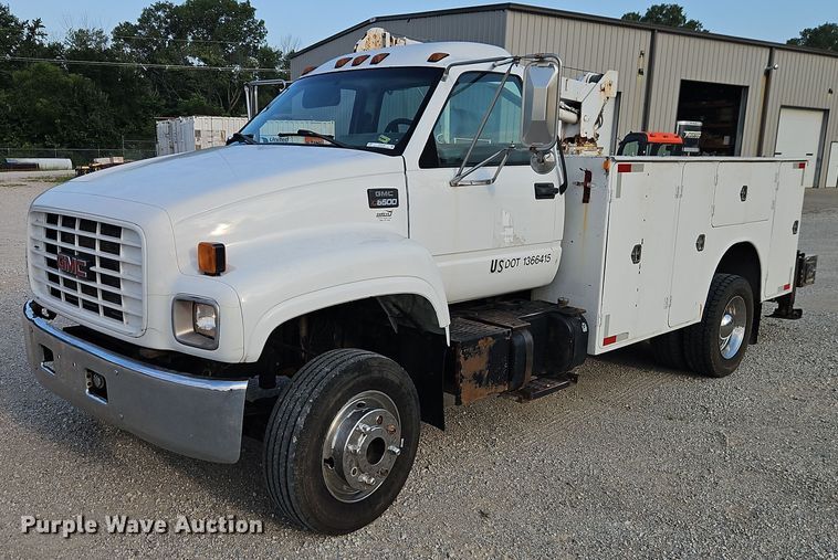 2001 GMC C6500 utility / service truck - EO4599