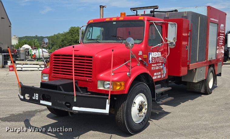 1996 International 4700 sewer jetter truck - EV1554