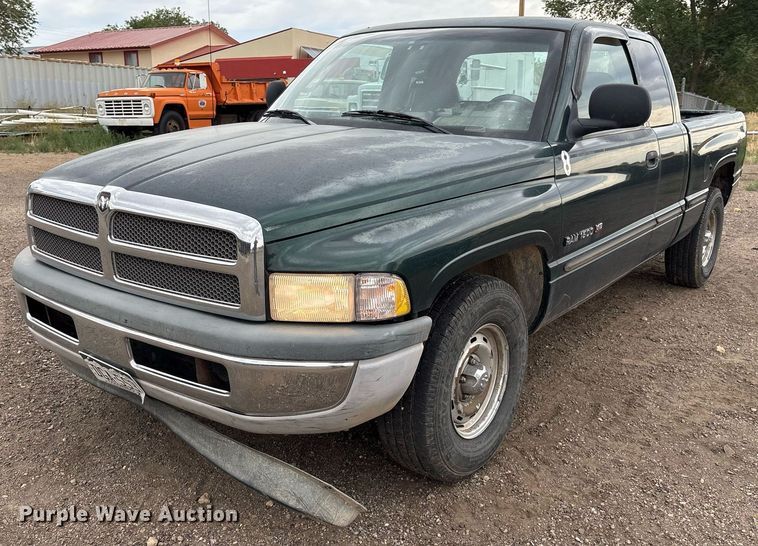1999 Dodge Ram 1500 Quad Cab pickup truck - DX8030