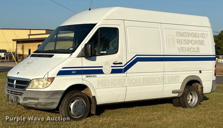 2004 Dodge Sprinter 3500 van - DY0933
