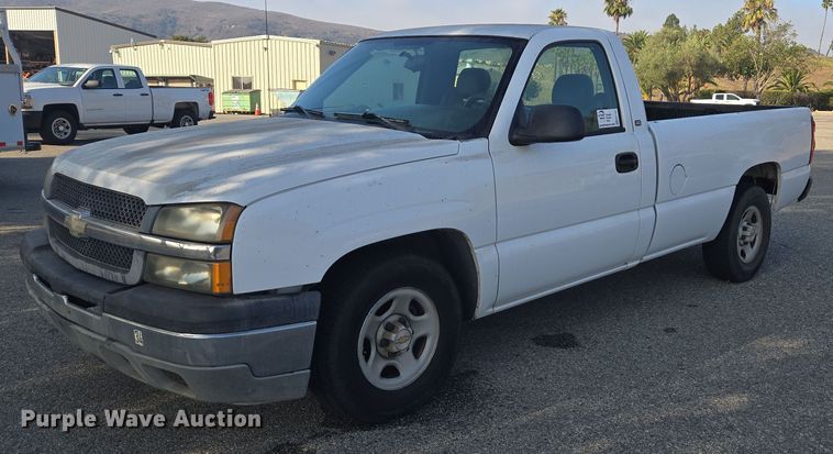 2004 Chevrolet Silverado 1500 pickup truck - EC1121