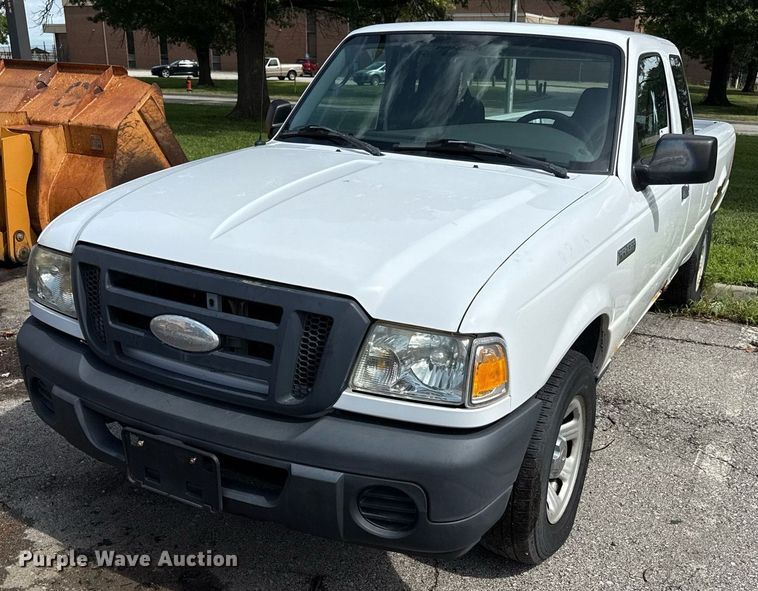 2008 Ford Ranger SuperCab pickup truck - EF1881
