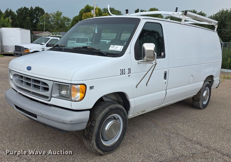 1997 Ford Econoline E250 van - EF3712