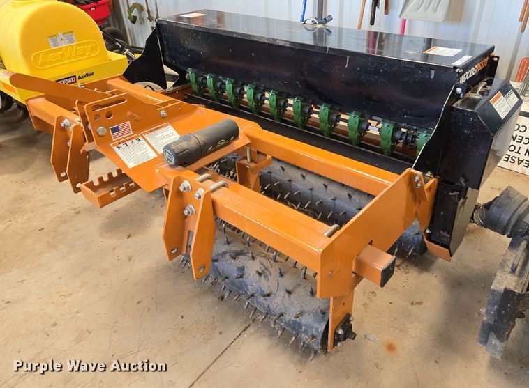 Woods PSS72RC seeder - EG8159