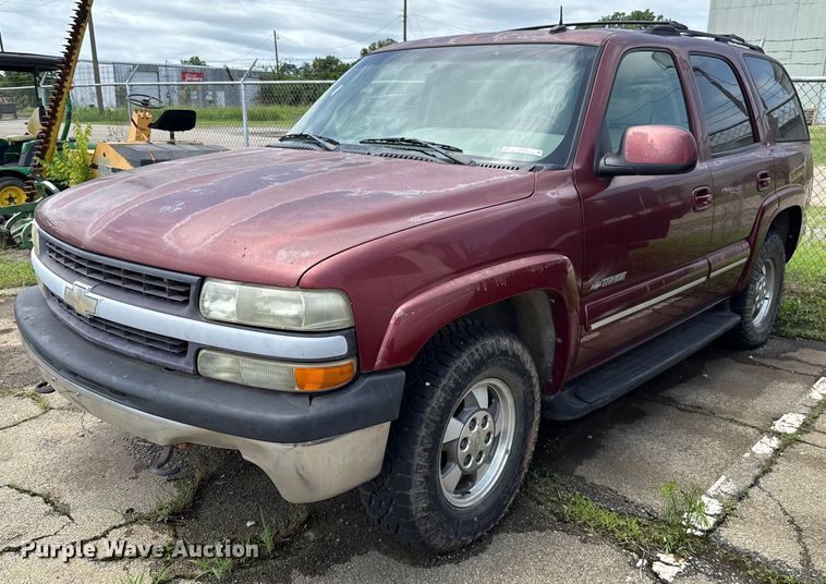 2002 Chevrolet Tahoe SUV - EJ4742