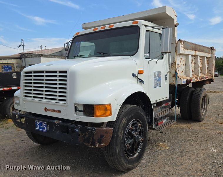 1991 International 4700 dump truck - EU3589