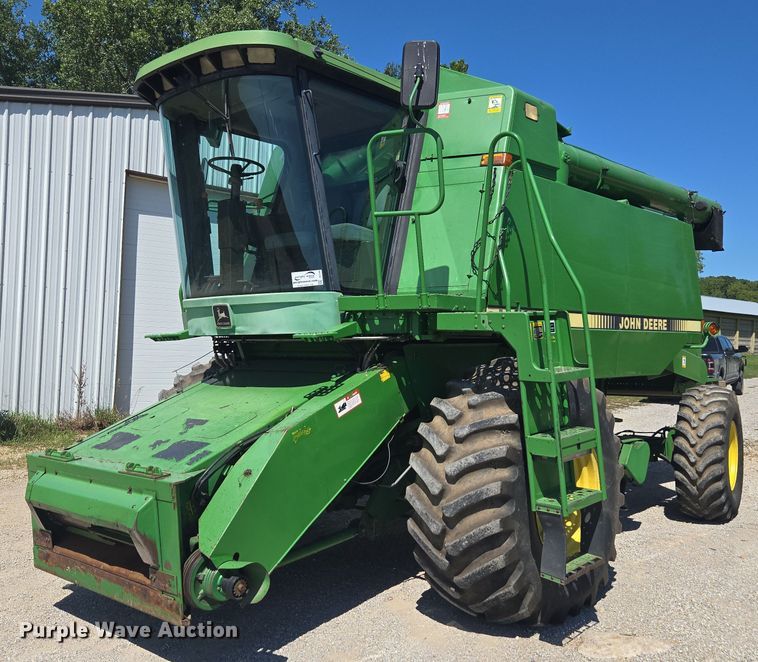 1993 John Deere 9500 RWA combine - DE2186
