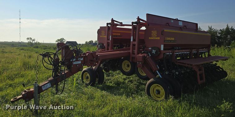 Sunflower 9421-25 grain drill - DR3979