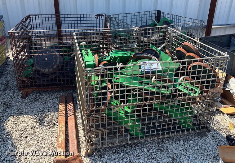 Approximately 70 closing wheel units - DT3325