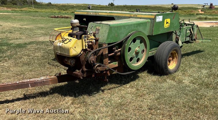 John Deere 346 small square baler - DT3351