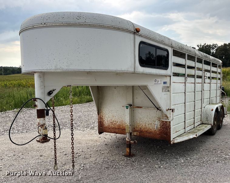 2006 HMDE livestock trailer - DU1255