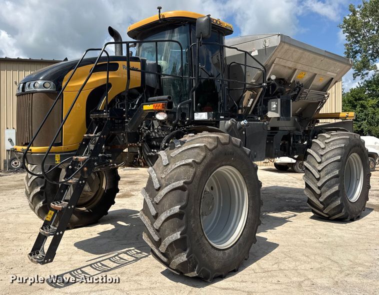 2020 RoGator RG1300C spreader - DW3488