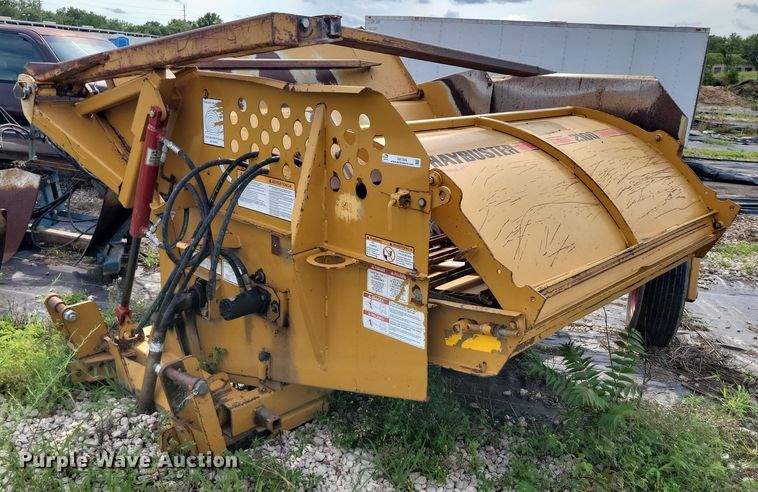 Haybuster 2100 bale processor - DX7224
