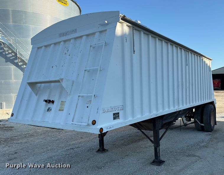 1996 Dakota grain trailer - DZ4218