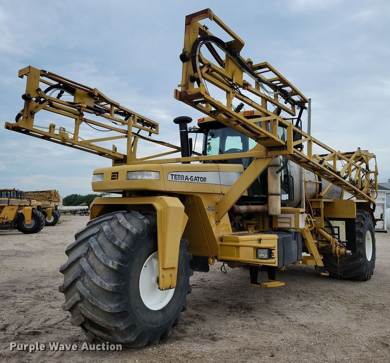 1999 TerraGator 8103 sprayer - EA2522