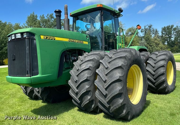 1997 John Deere 9300 4WD tractor - EB2903