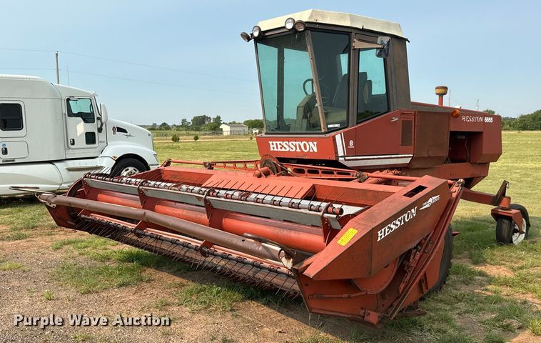 Hesston 6655 swather / windrower - EM8072