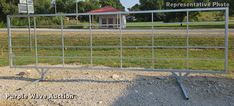 (10) freestanding livestock panels - EN3660