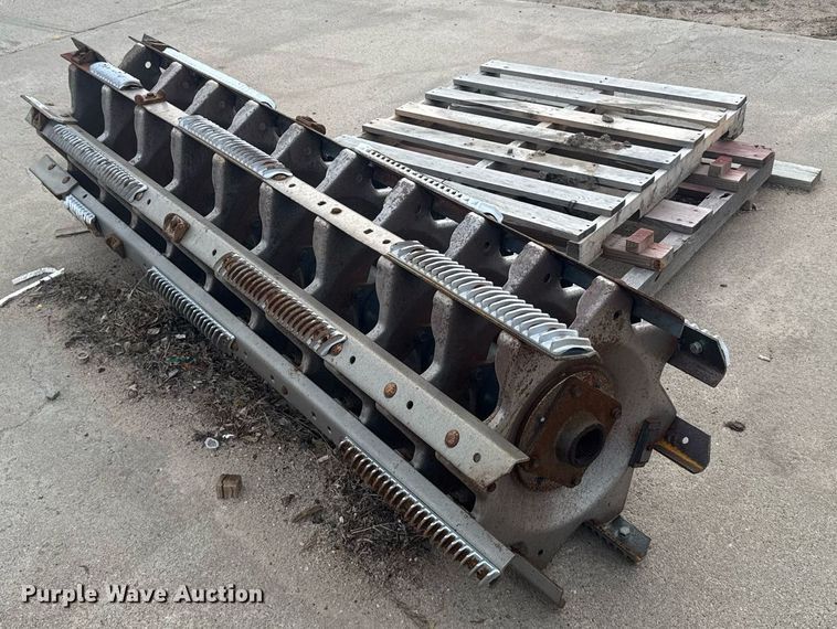 Gleaner R65 combine rotor - ER2189
