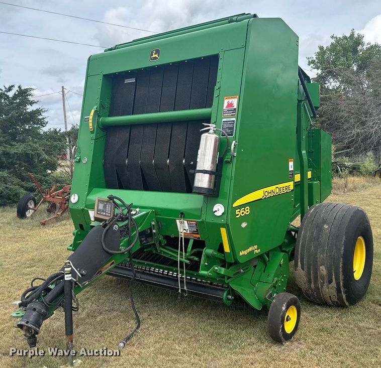 2012 John Deere 568 round baler - ER2195