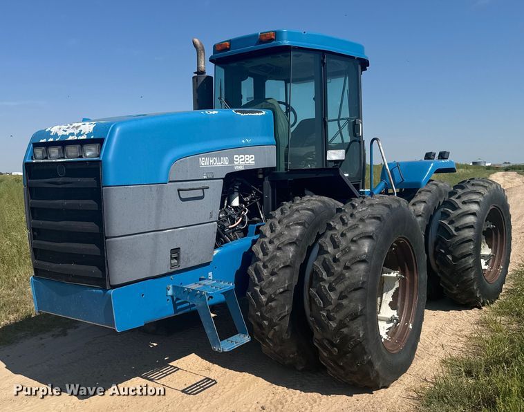 1996 New Holland 9282 4WD tractor - ER2273