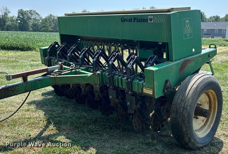 Great Plains Solid Stand 10 no-till grain drill - ET3051