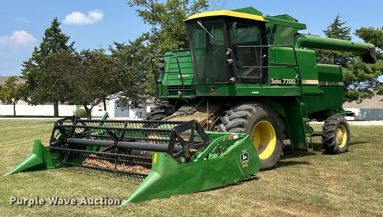1980 John Deere 7720 Turbo combine - ET3053