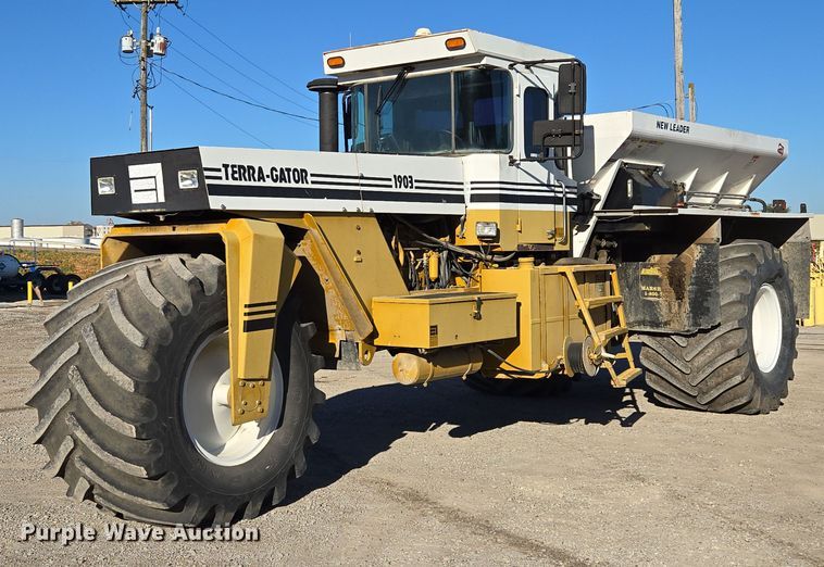 1997 TerraGator 1903 spreader - EV1622