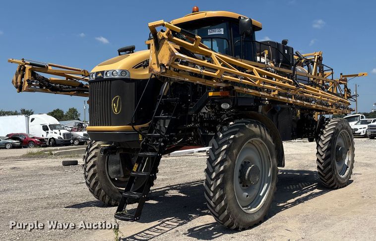 2014 Rogator RG110 sprayer - YA0773