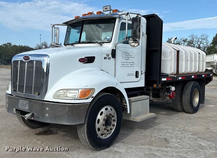 2007 Peterbilt 335 flatbed truck - ED5851