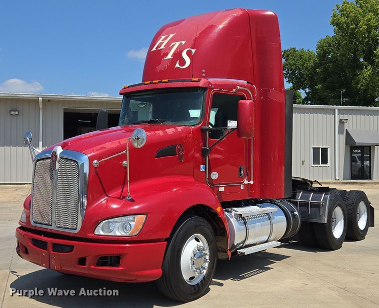 2012 Kenworth T660 semi truck - EF1853