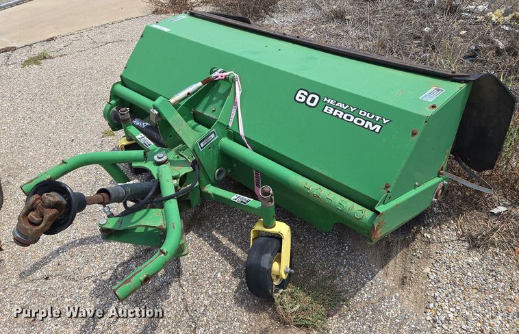 John Deere broom - EN8379