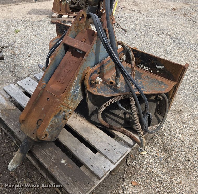 Bobcat 35606 skid steer breaker - EN8396