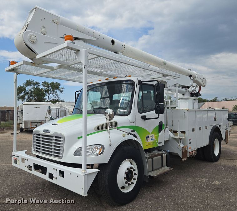 2012 Freightliner Business Class M2 bucket truck - EN8442