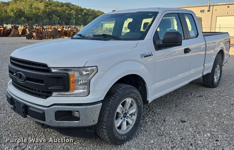 2018 Ford F150 XL SuperCab pickup truck - DR3984