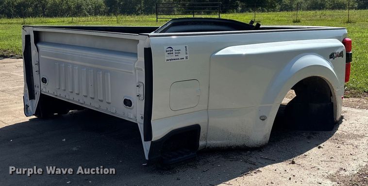 Ford F450 truck bed  - DT3346