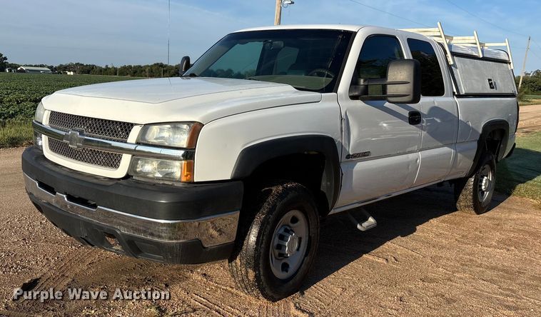 2007 Chevrolet Silverado Ext. Cab pickup truck - DT3434