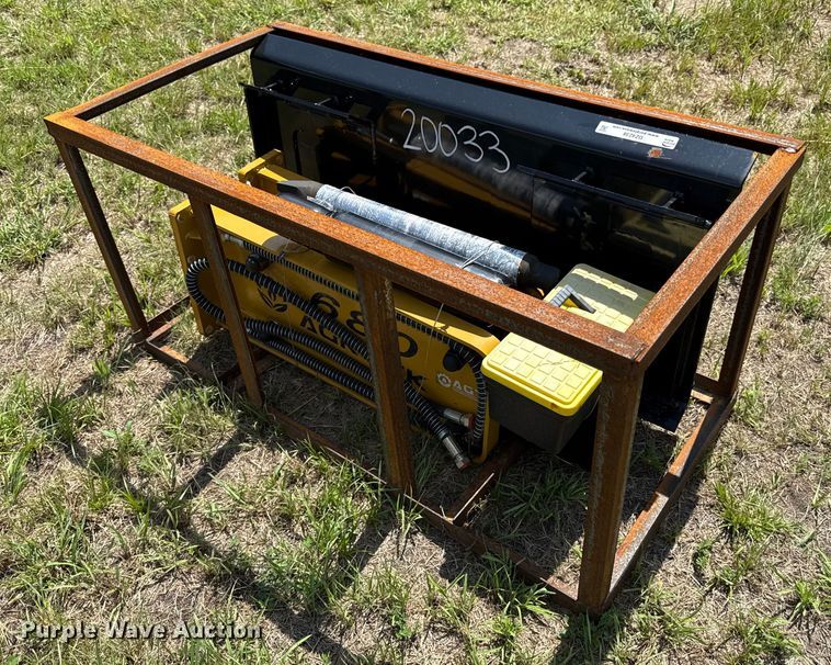 2025 AGT SSHH680 skid steer breaker - DZ4238