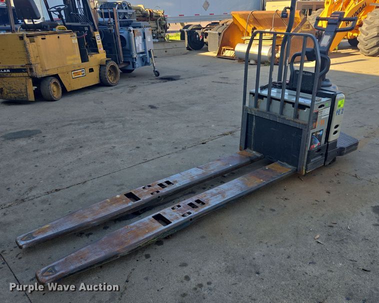 Crown PE4500-60 pallet jack - EB1018