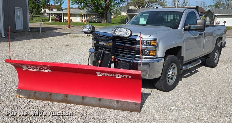 2015 Chevrolet Silverado 2500HD pickup truck - EJ7510