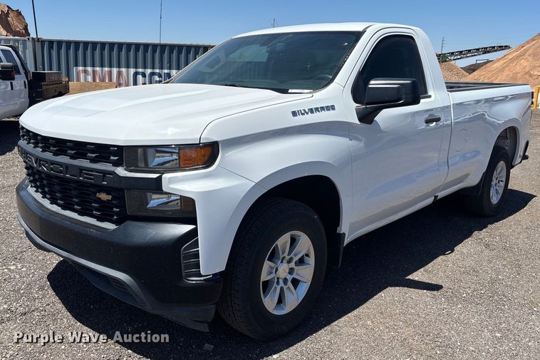 2019 Chevrolet Silverado 1500 pickup truck - EL6096