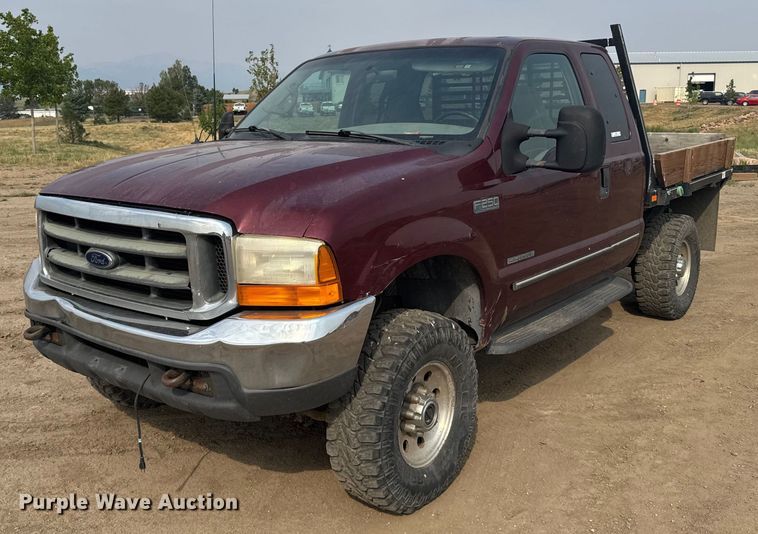 2000 Ford F250 Super Duty SuperCab flatbed pickup truck - ER2260