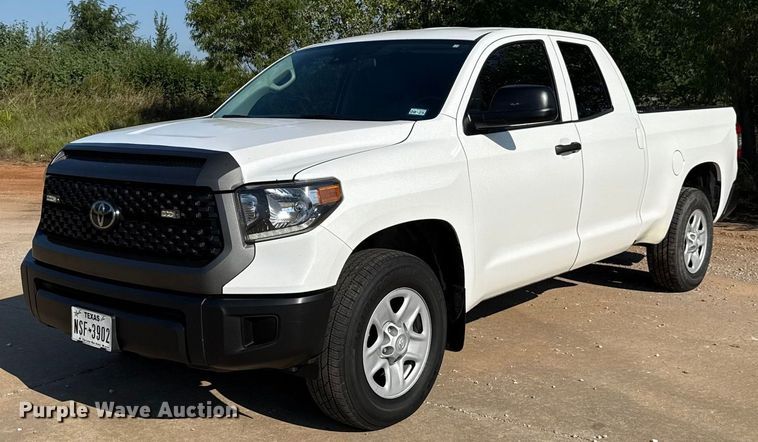 2020 Toyota Tundra SR5 Double Cab pickup truck - EU2204