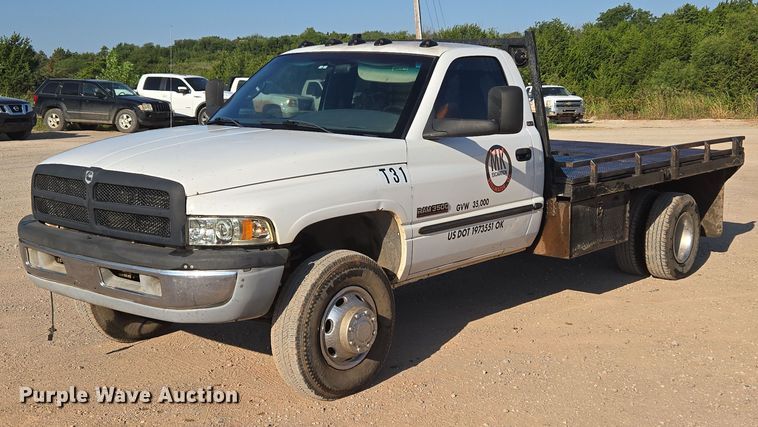 2002 Dodge Ram Chassis Cab flatbed pickup truck - EU3612