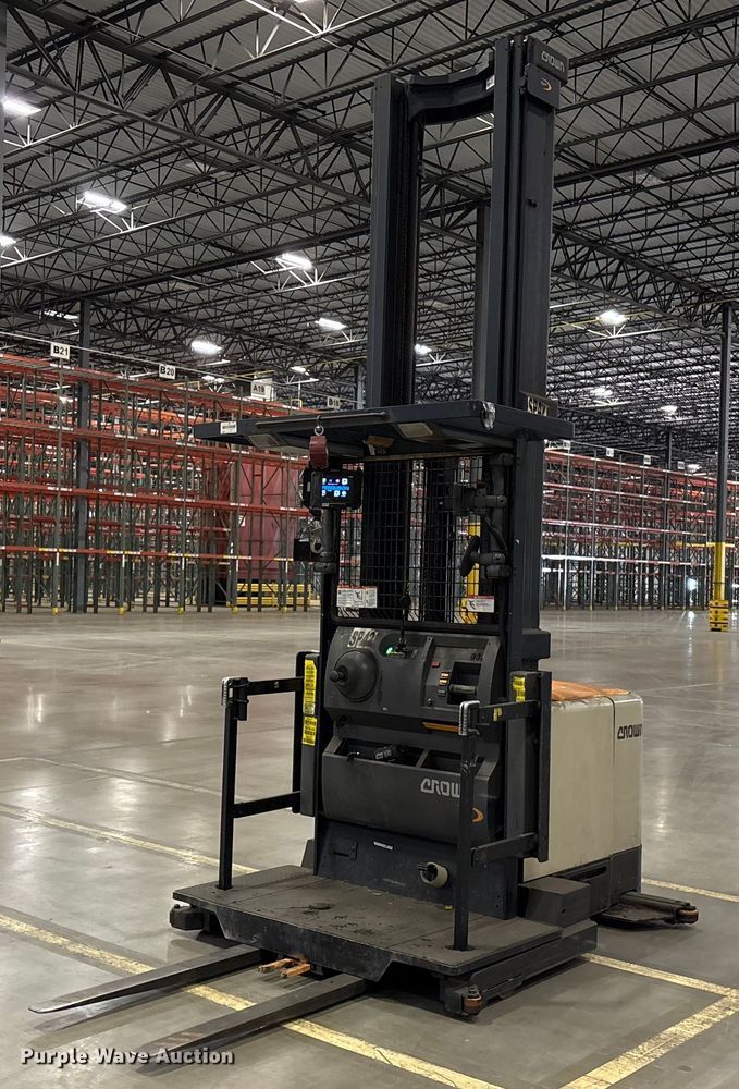 2018 Crown SP4050-30 order picker - EU4516