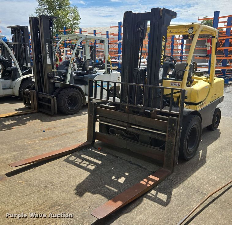 2017 Hyster H110FT forklift - FB9463