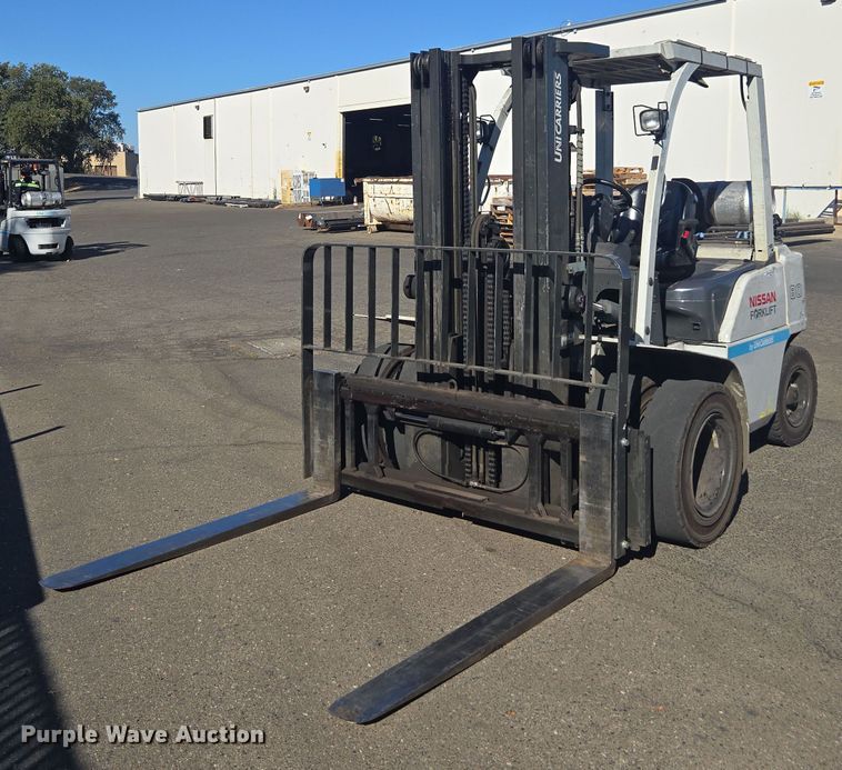 2014 Nissan 80 forklift - FB9466