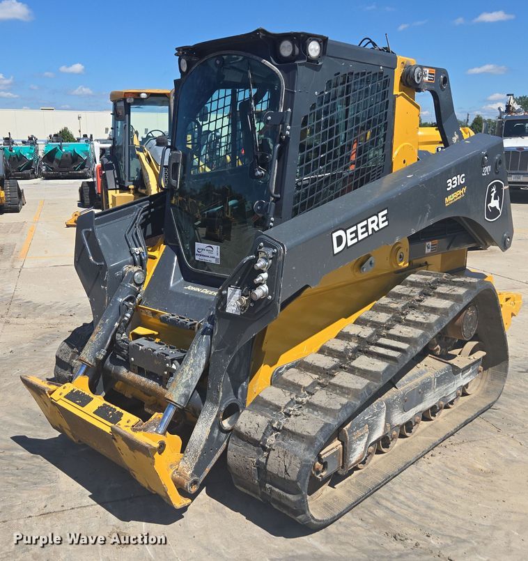 2023 John Deere 331G tracked skid steer loader - DE2190